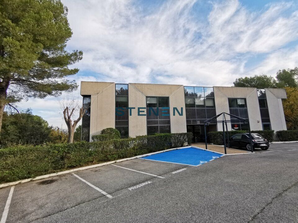 Location bureaux 160 m² non divisibles