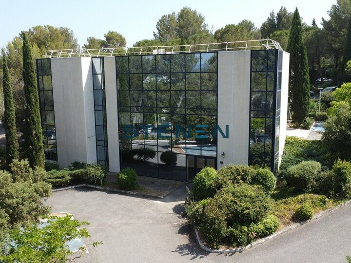 Location bureaux 176 m² non divisibles