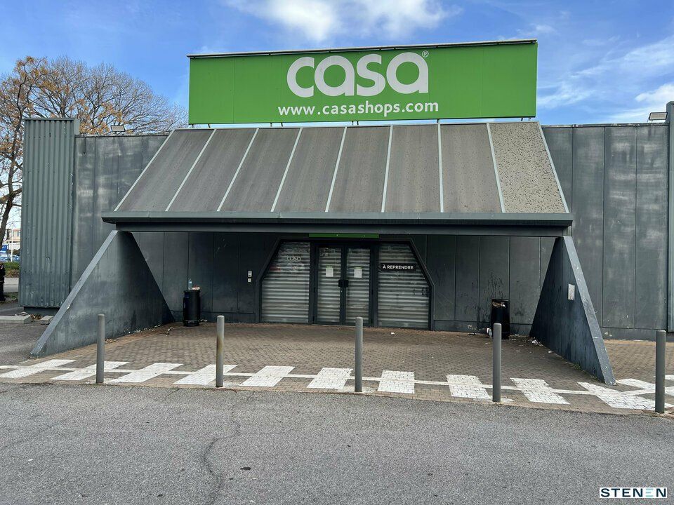 Location local commercial 422 m² non divisibles