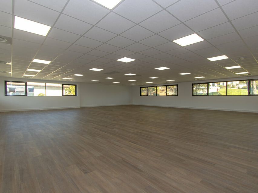 LOCATION BUREAUX 134m2 AIX EN RPOVENCE 