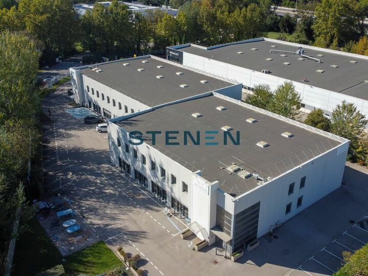 Location local d''activites 1924 m² divisibles à partir de 1024 m²