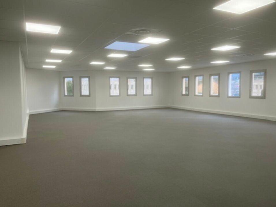 Location bureaux 255 m² non divisibles