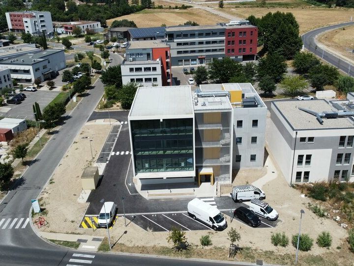 Vente bureaux 504 m² divisibles à partir de 44.5 m²
