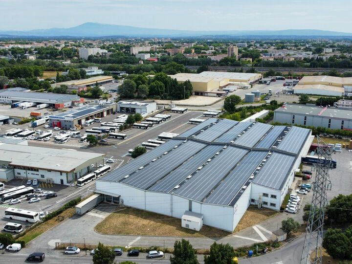 Location local d''activites 4291 m² non divisibles