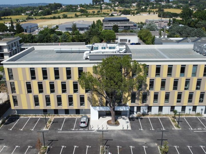 Location bureaux 1979 m² non divisibles