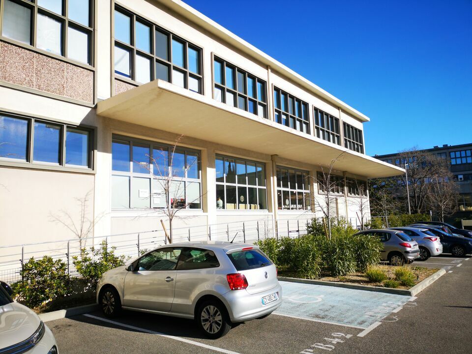 Location bureaux 158 m² non divisibles