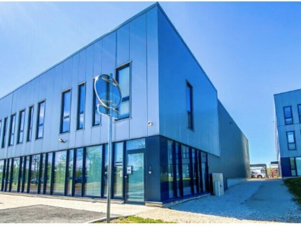 Location bureaux 160 m² non divisibles