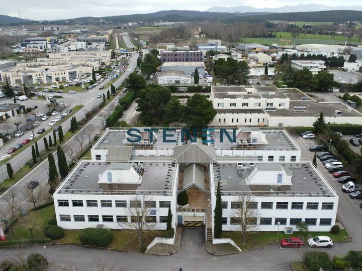 Location bureaux 155 m² non divisibles