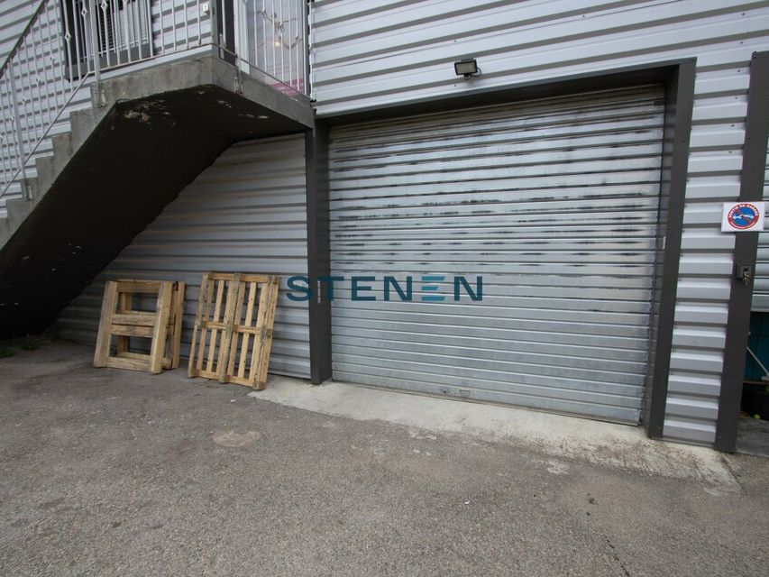 LOCATION LOCAL D'ACTIVITÉ 140m2 VENELLES