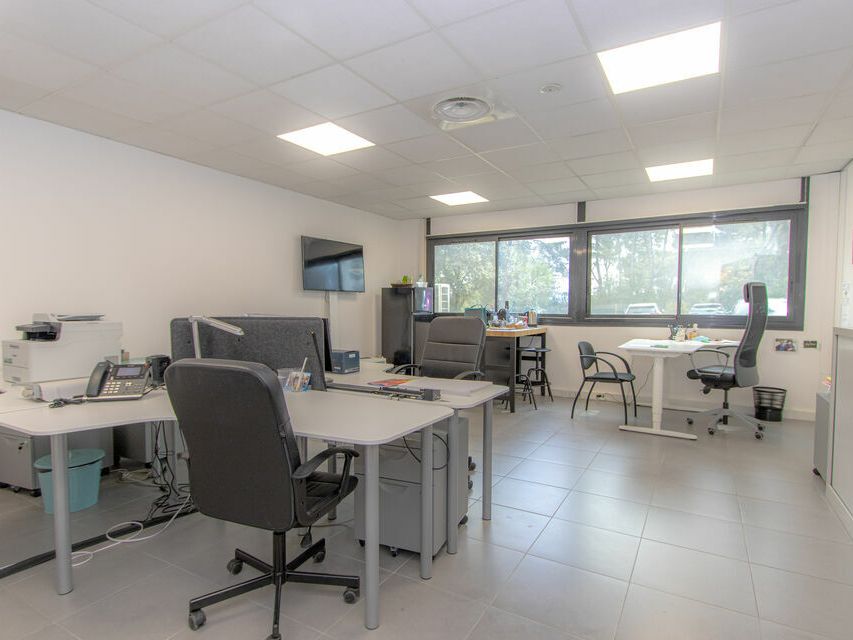 LOCATION BUREAUX 110m2 AIX EN PROVENCE