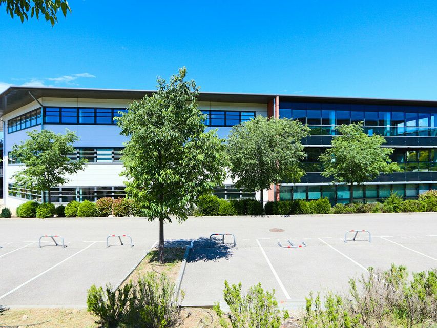 1929 m² pour ce bureaux en location à Aix en provence