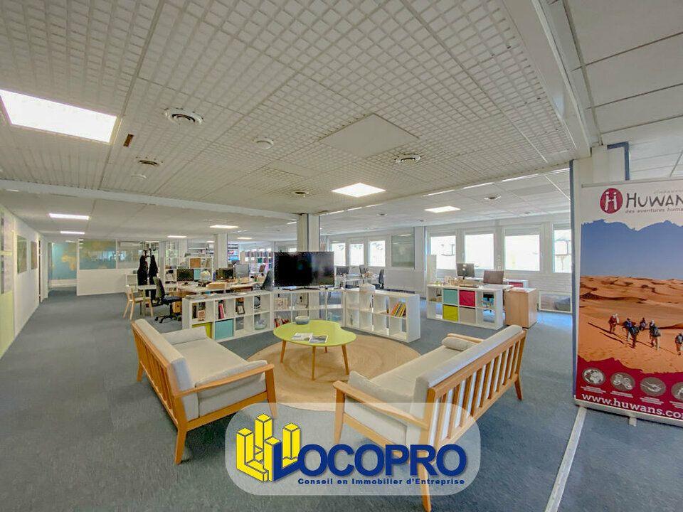 A LOUER - BUREAUX 861 m2 divisibles à partir 225 m2 