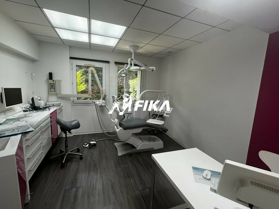 A VENDRE BUREAUX - 180 m² - (31600) MURET