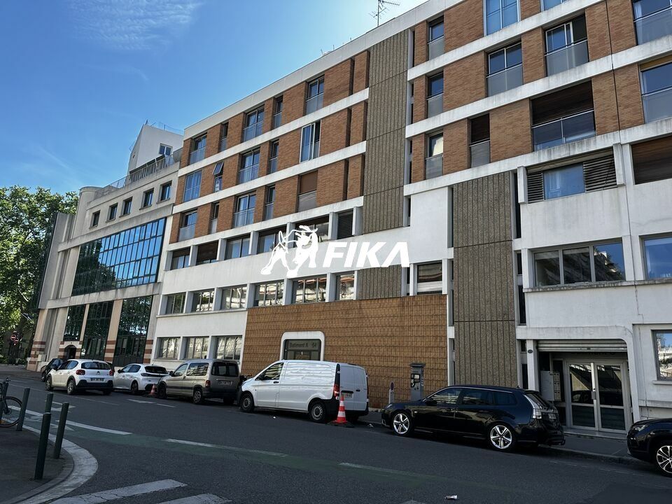 Location bureaux 200 m² non divisibles