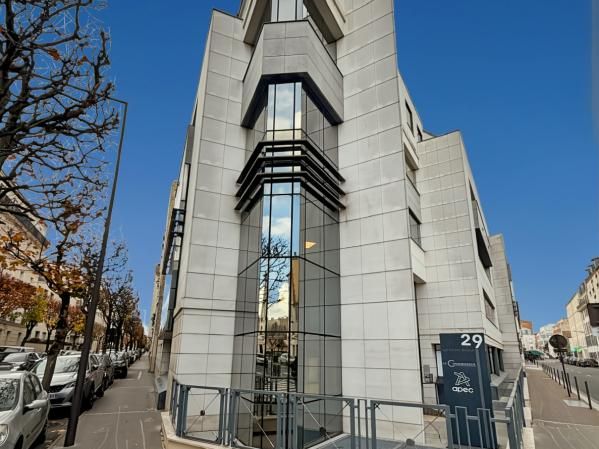 Location bureaux 1105 m² divisibles à partir de 445 m²