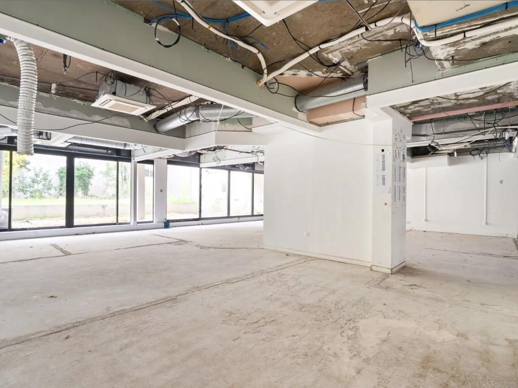 Location bureaux 233 m² non divisibles