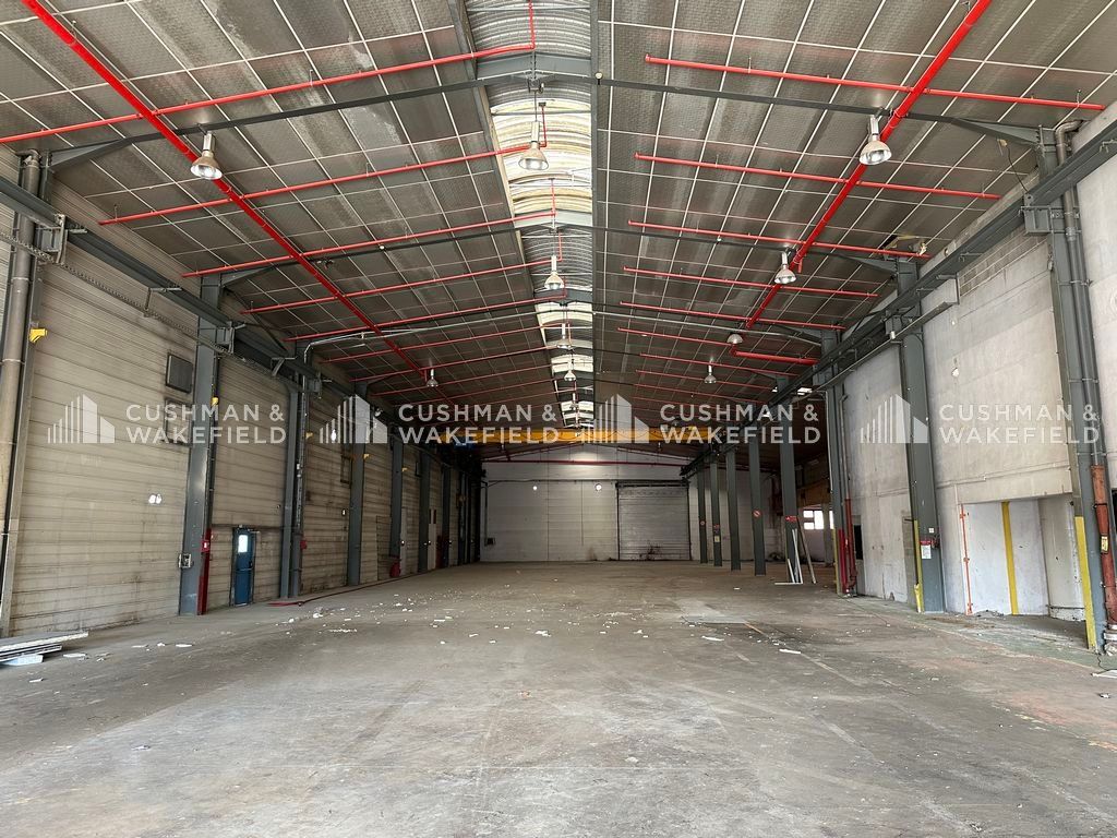 Vente activités 2300 m² non divisibles