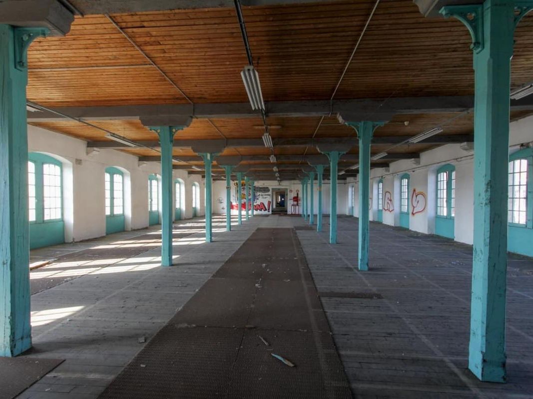 Vente entrepôts 3200 m² divisibles à partir de 500 m²