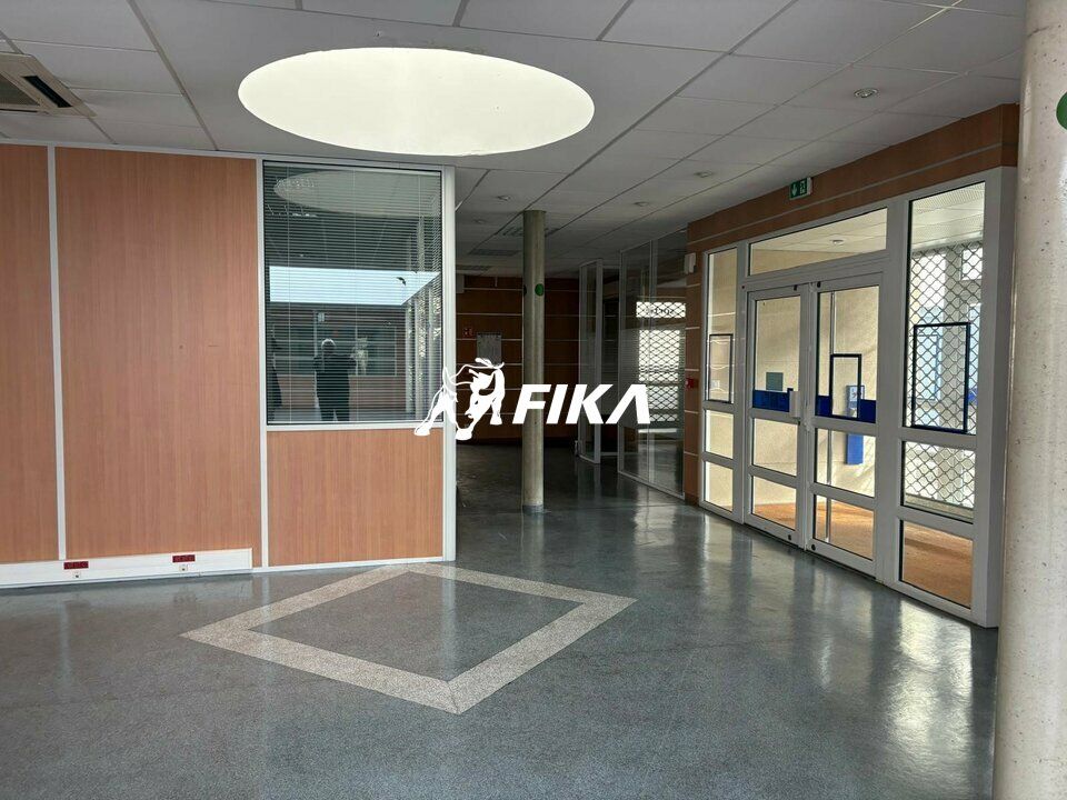 A VENDRE - IMMEUBLE BUREAUX - 534 m² - (81100) CASTRES 