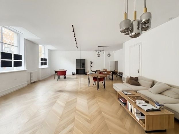 Location local commercial 85 m² non divisibles