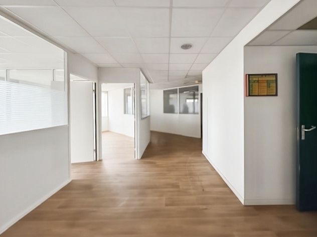 Location bureaux 478 m² non divisibles