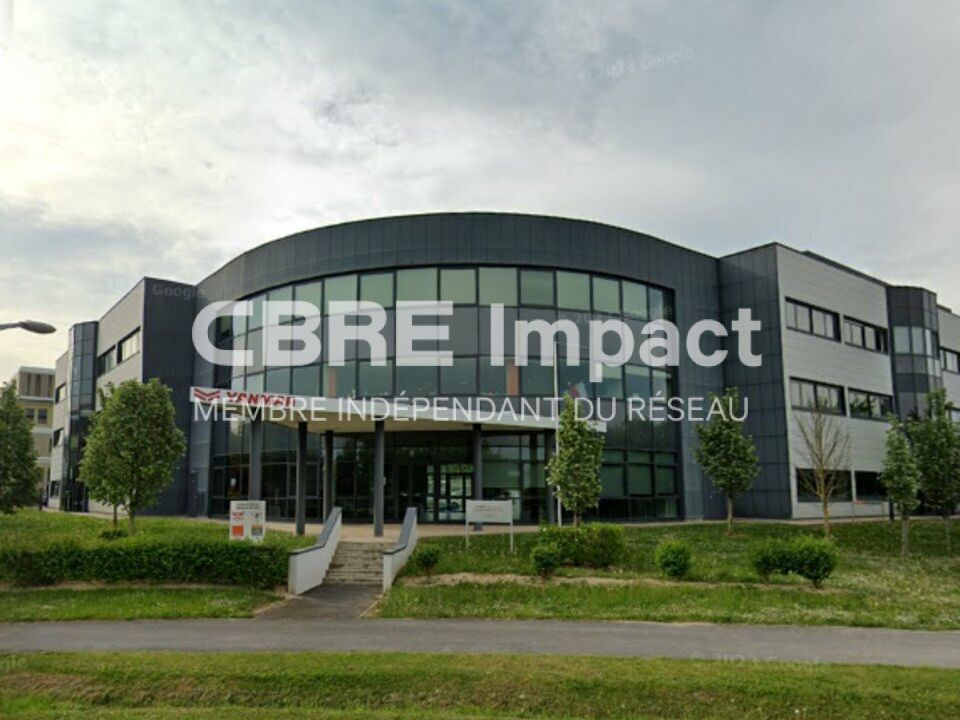 Bureaux avec showroom d'une surface de environ 447 m²