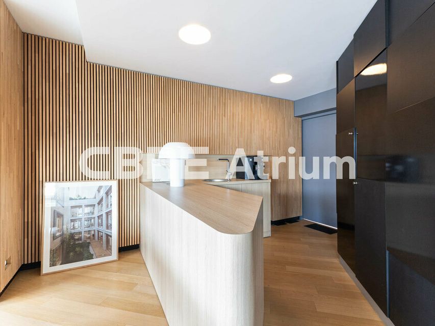 LOCATION BUREAUX HAUT DE GAMME - 186 M² - AVENUE DE LA REPUBLIQUE