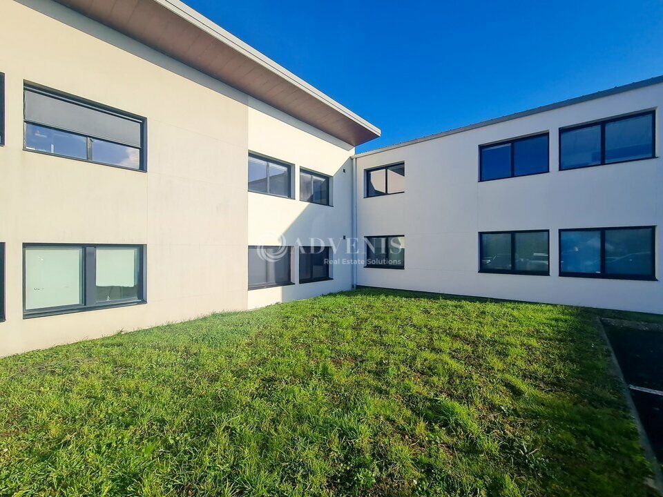 Location bureaux 117 m² non divisibles