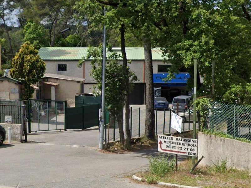 Location local d''activites 490 m² non divisibles