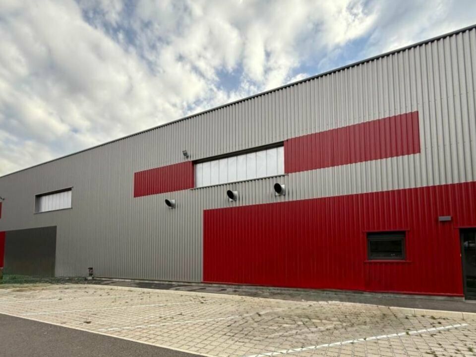 Local d'activités à louer de 1100 m² à Sochaux (25)
