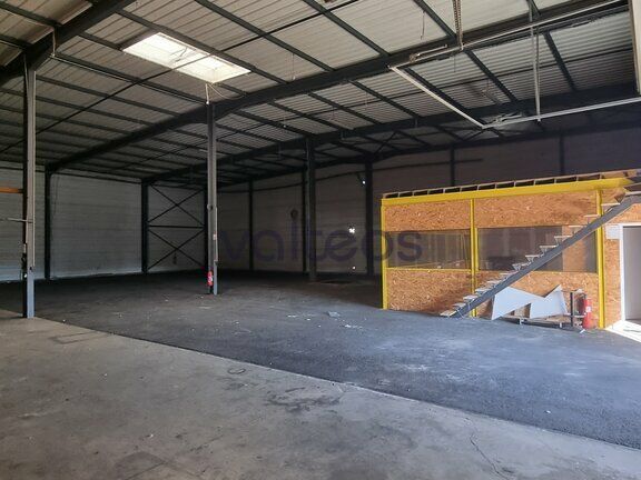 Location local d''activites 770 m² non divisibles