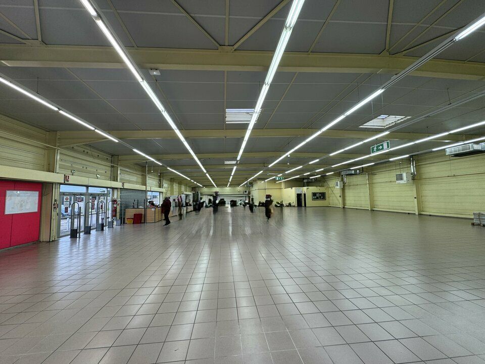 LOCAL COMMERCIAL INDEPENDANT