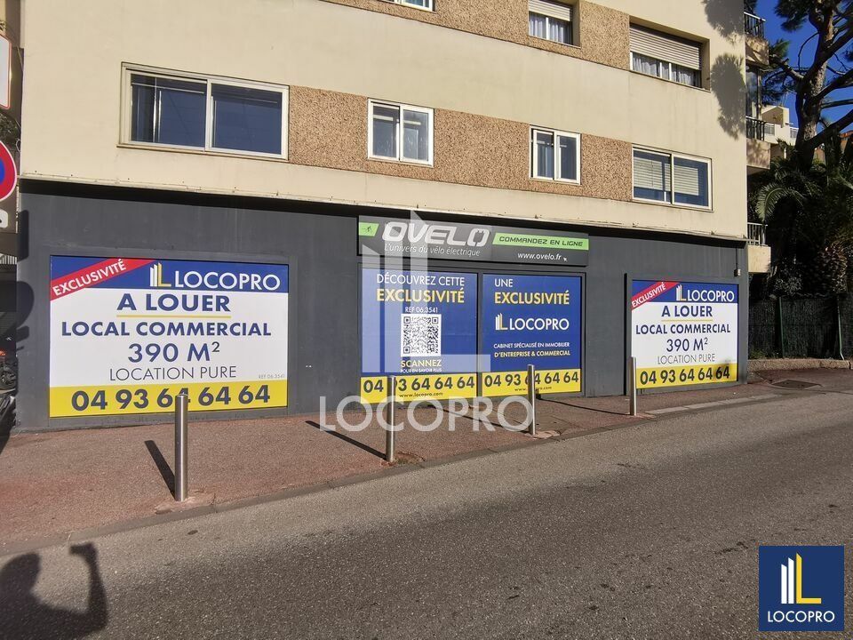 Location local commercial 390 m² non divisibles
