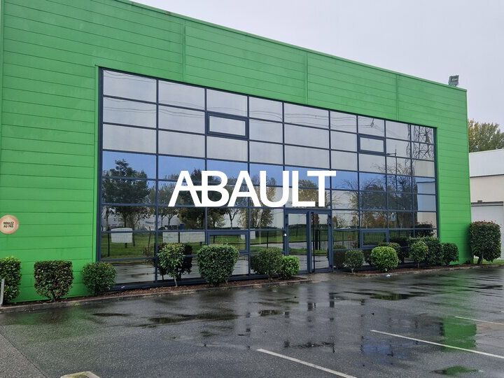 Vente local d''activites 960 m² non divisibles