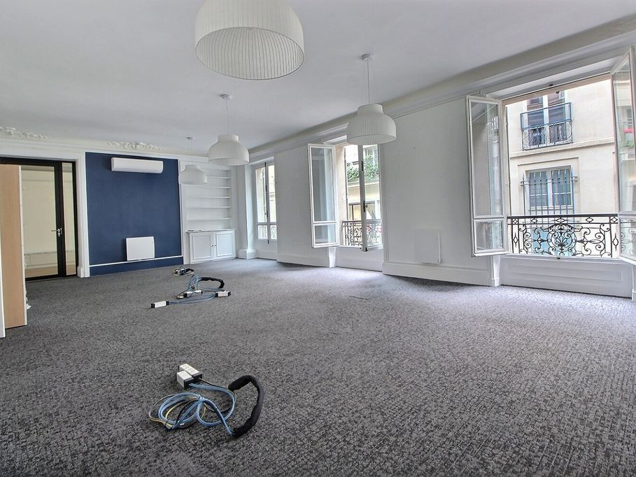 Location bureaux 169 m² non divisibles