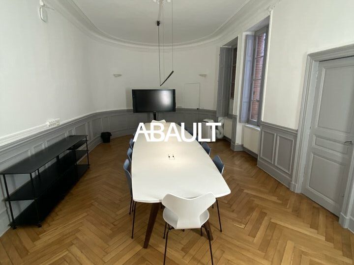 Location bureaux 260 m² non divisibles