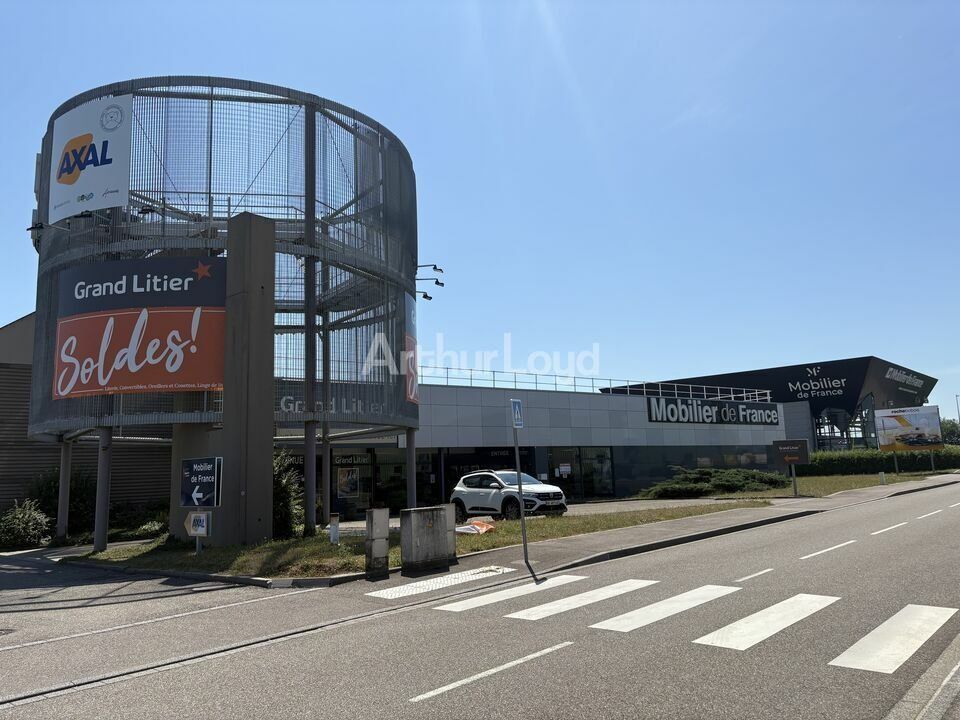 A LOUER – LOCAL COMMERCIAL 800m² – ZC VENDENHEIM