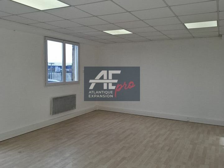 Location bureaux 38 m² non divisibles