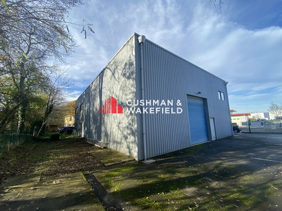 Location activité/entrepôt - 313 m²