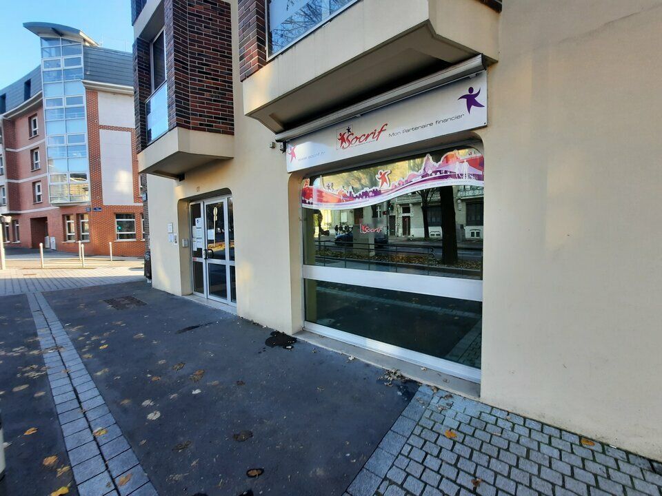 Location local commercial 85 m² non divisibles