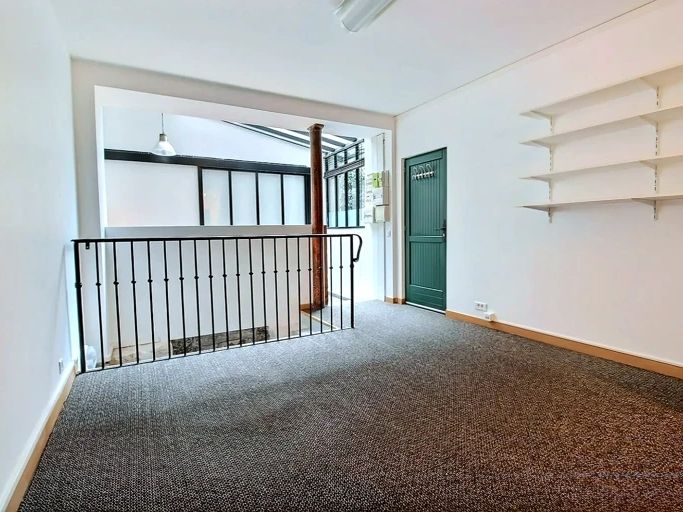 Location bureaux 65 m² non divisibles