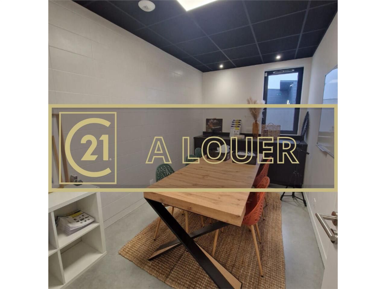 Location bureaux 96.00 m² à IFS