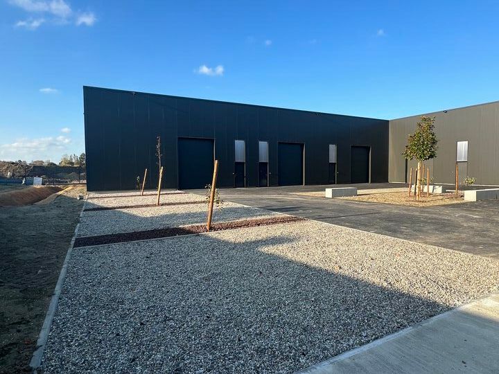 Location entrepot 190 m² non divisibles