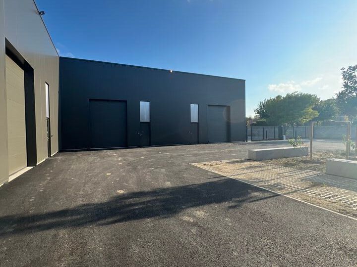 SUD EST TOULOUSE - LOCATION ENTREPOT 190M2 -