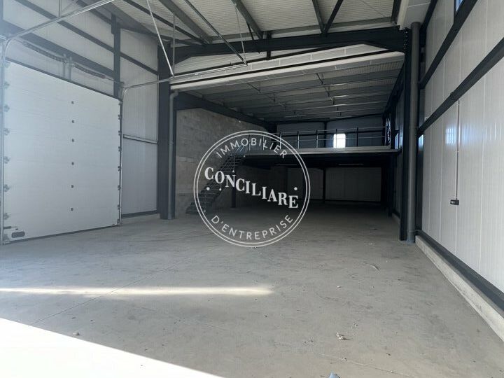 Vente entrepot 190 m² non divisibles