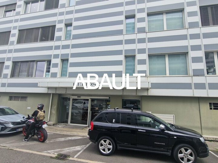 A VENDRE MURS DE BUREAUX - ROUTE D'ESPAGNE