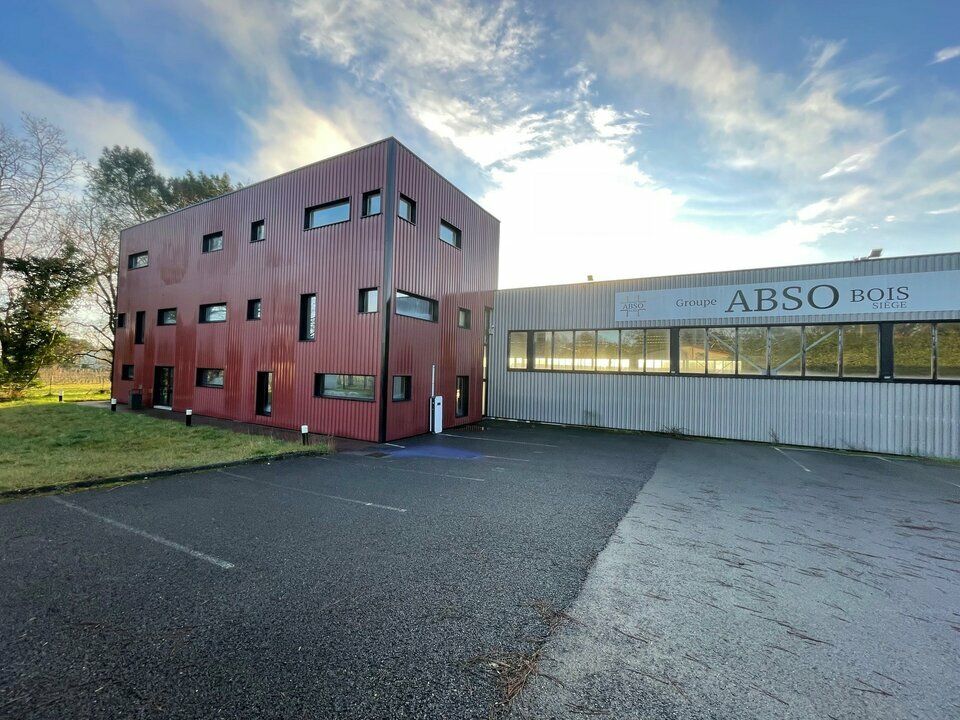 Vente local d''activites 2830 m² non divisibles