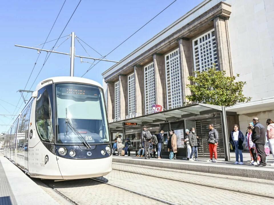 Vente fonds de commerce 288 m² non divisibles