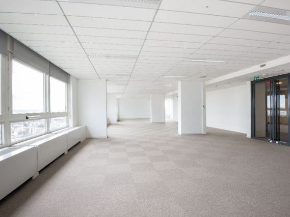 Location bureaux 3301 m² divisibles à partir de 250 m²
