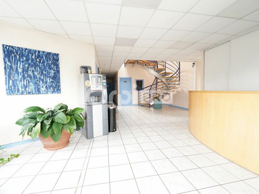 Location bureaux 156 m² divisibles à partir de 50 m²